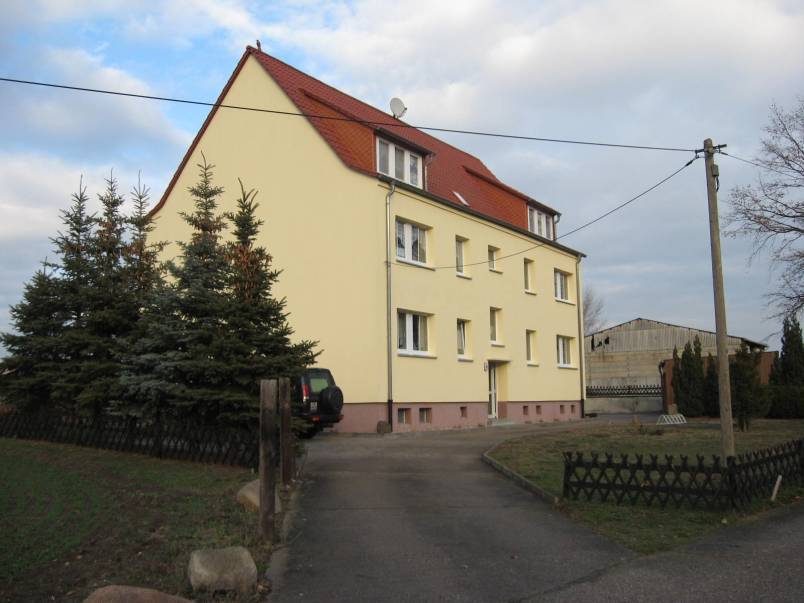 Attraktive Kapitalanlage: Mehrfamilienhaus mit nachhaltiger Substanz in Greudnit